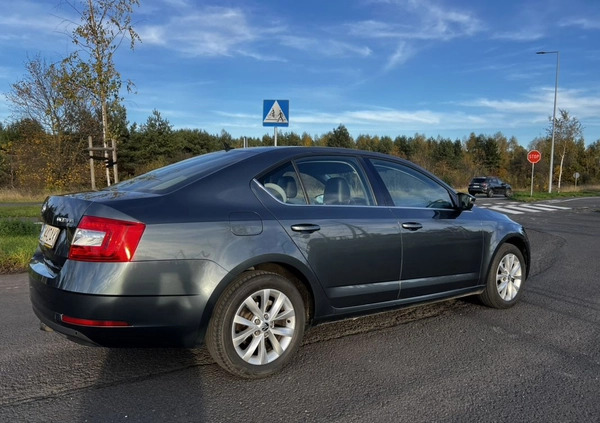 Skoda Octavia cena 46900 przebieg: 235465, rok produkcji 2018 z Częstochowa małe 436